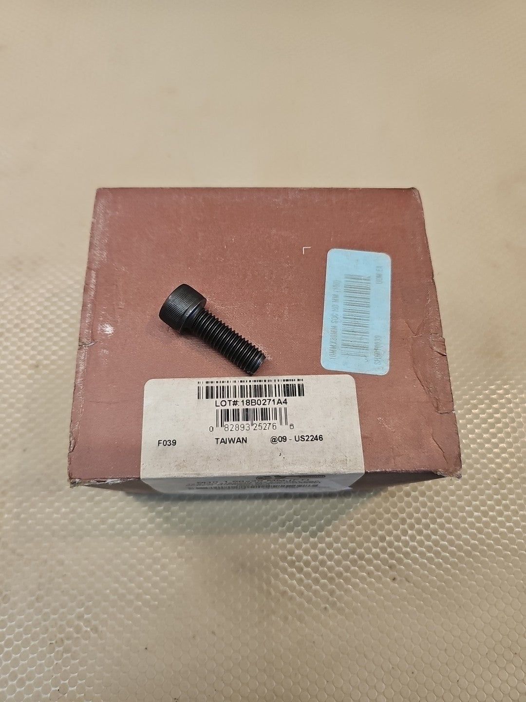 100ct) Brighton Best M10-1.5x30mm Socket Head Cap Screw, Grade 12.9, Alloy Steel