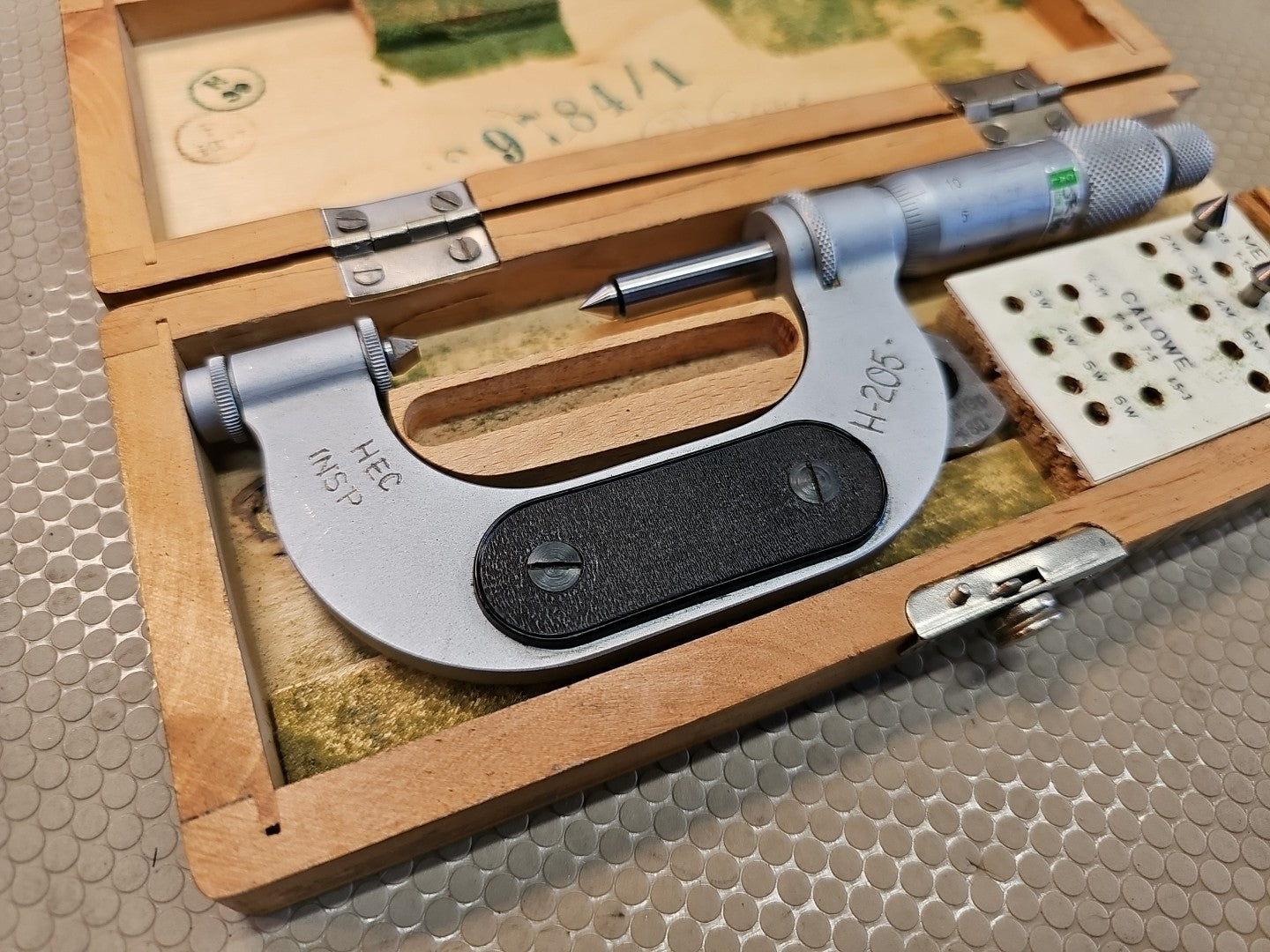 VIS 1-2" Pitch/Screw Thread Micrometer 25-50 Wrench & Case Mic 2-219-001