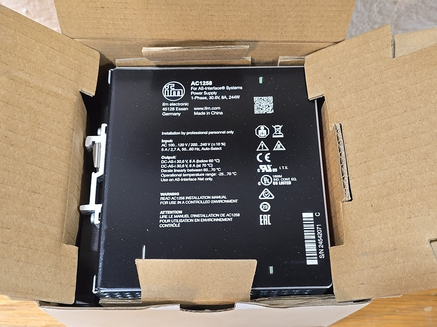 New IFM AC1258 Power Supply AC1258 Genuine USA Seller