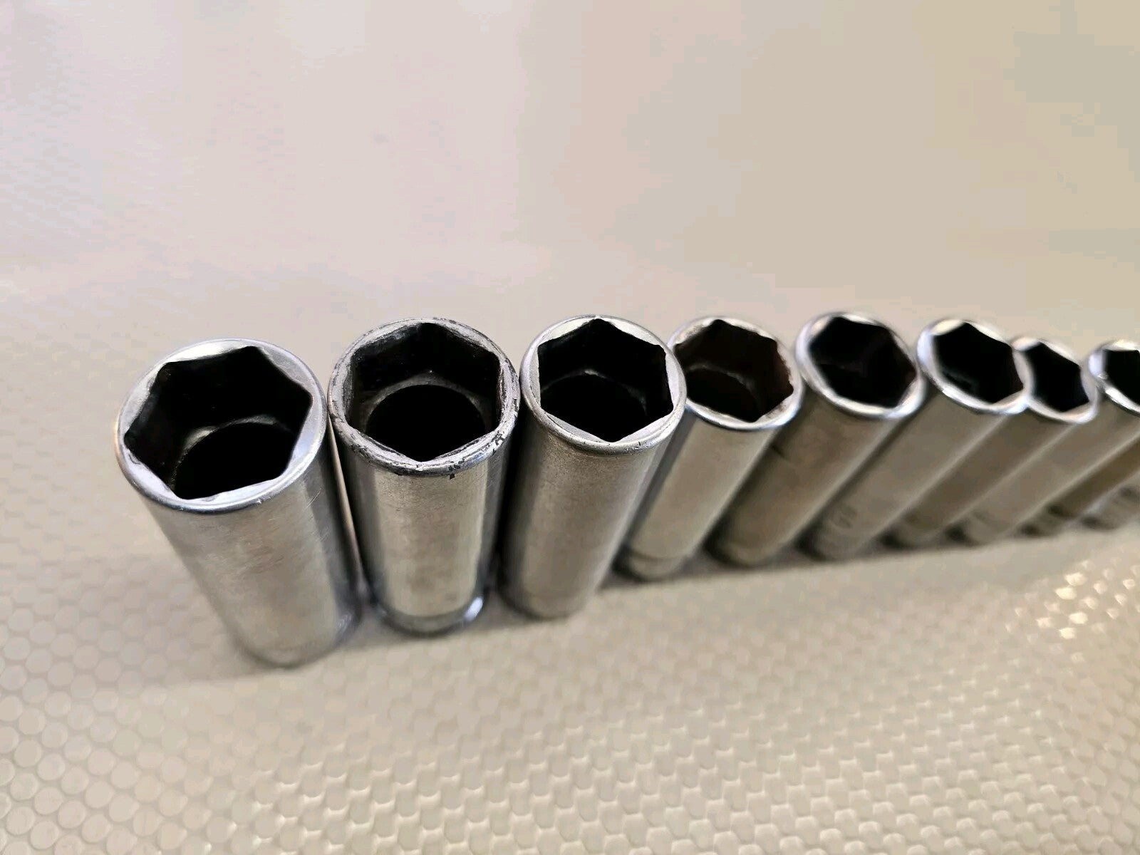 Snap On SFSM 11 pc 3/8" Drive 6Pt Metric Deep Socket Set 9-19mm 