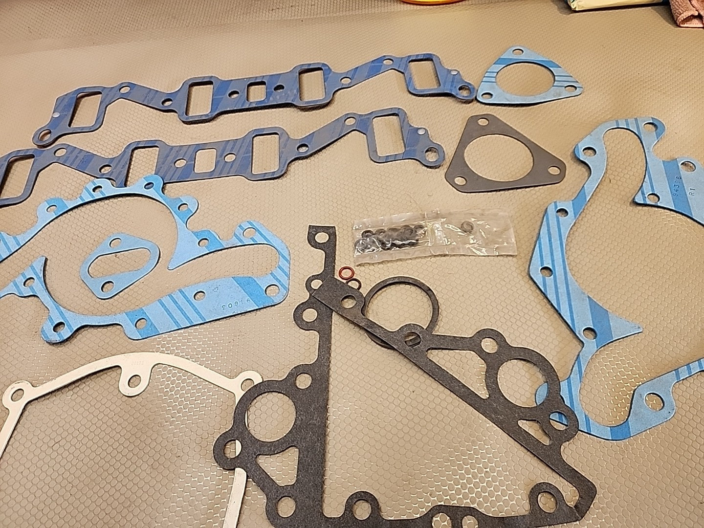 Fel-Pro 260-1772 Engine Gasket Sets; Full For Chevy; GMC; Hummer 6.5L Diesel NEW