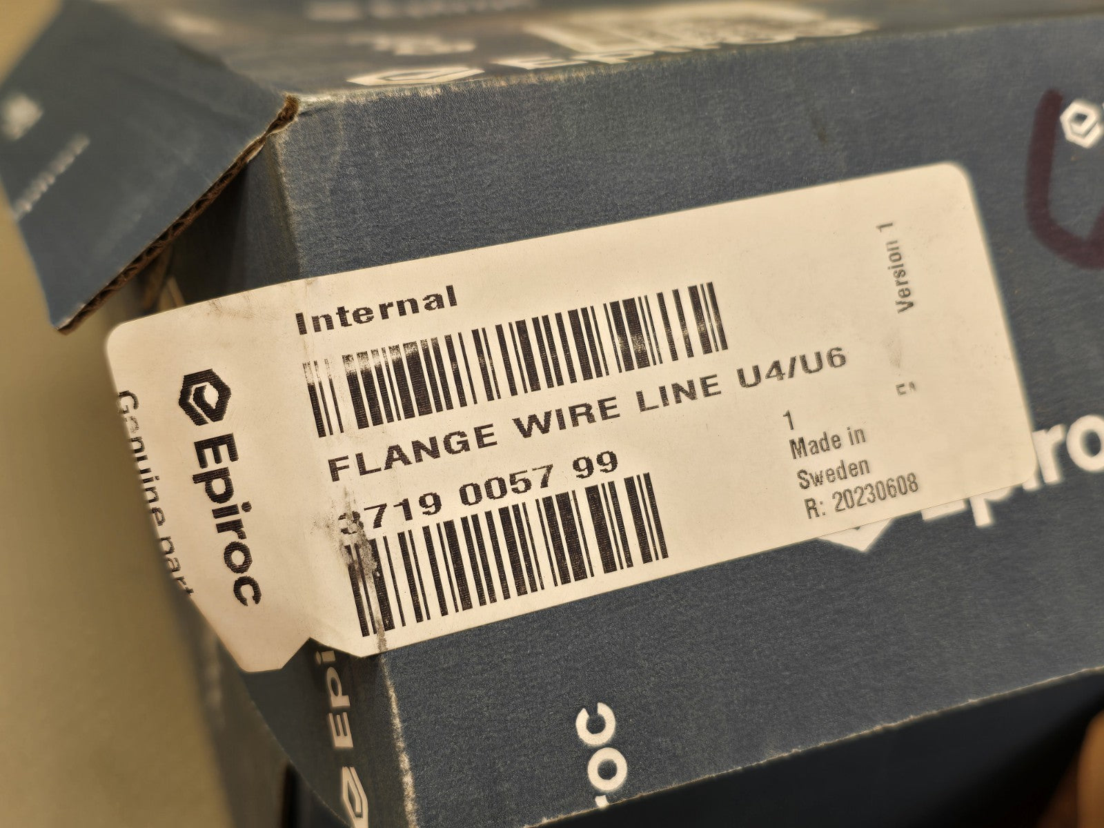 NEW Epiroc 3719-0057-99 Flange Atlas Copco Diamec U6 U8 Winch Assembly Part