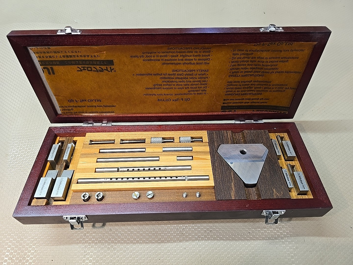 Mitutoyo 516-612 ACCESSORY SET (IN) FOR SQUARE GA