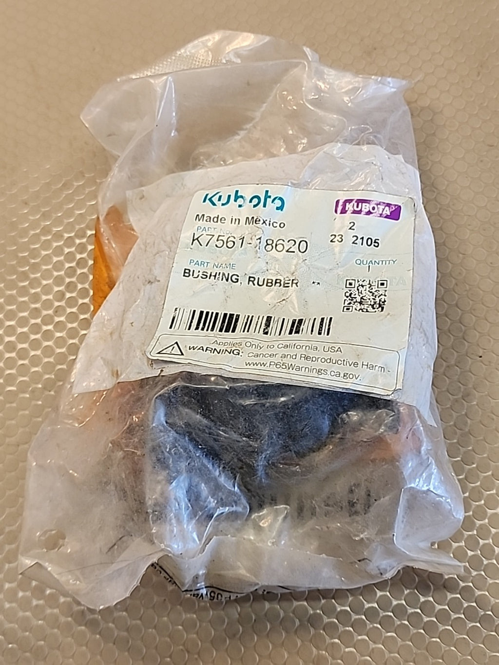 Kubota K7561-18620 RUBBER/BUSHING OEM