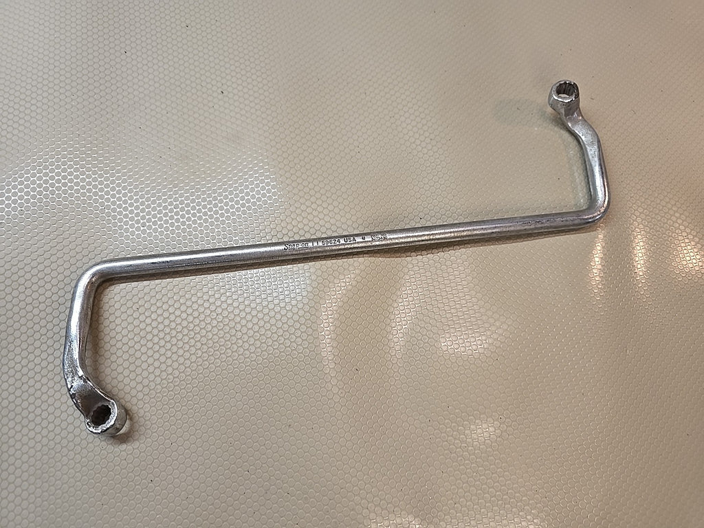 Snap-on 11mm Metric 12-Point Flank Drive Door Hinge Fender Box Wrench S9624 NICE