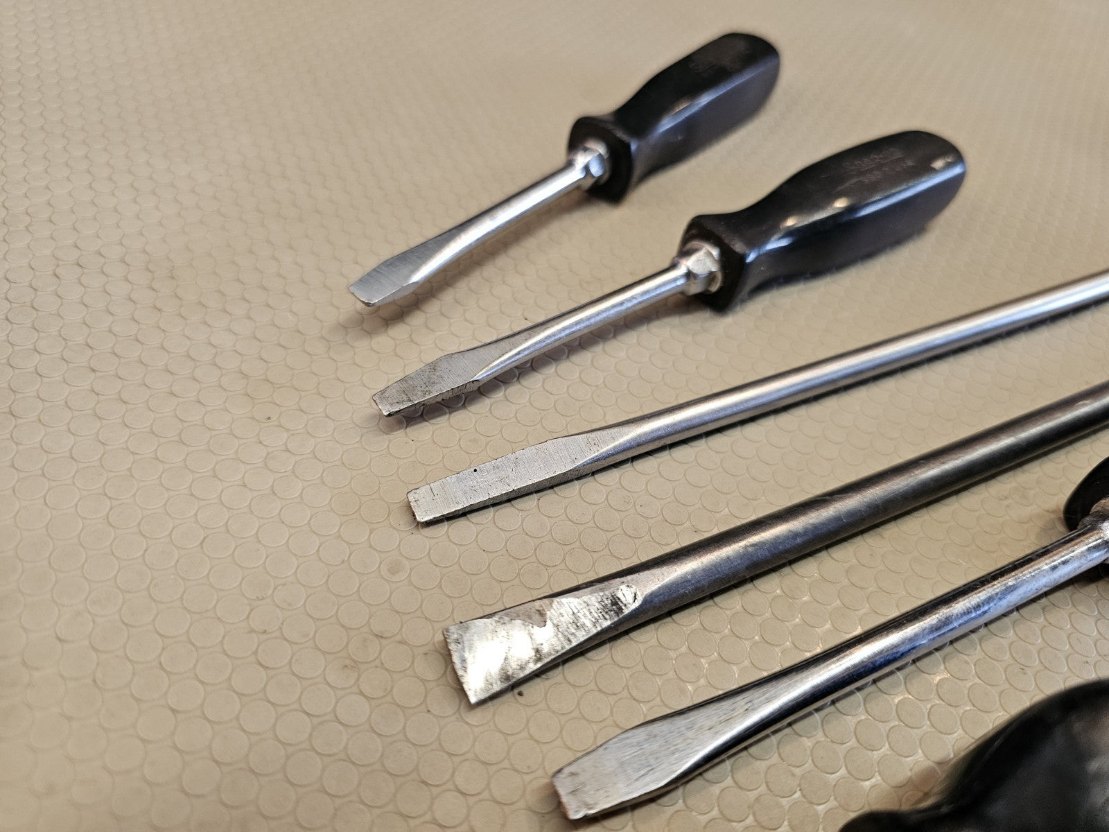 Snap On 6 Piece Long Screwdriver Set Black Hard Handle 20 Inch + Stubby  Flat