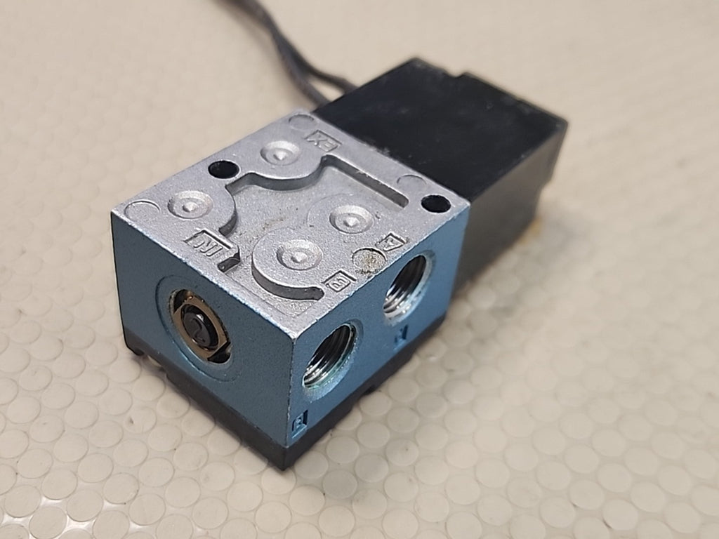 1PC Original MAC Solenoid Valve 45A-AA1-DBCA-1BA