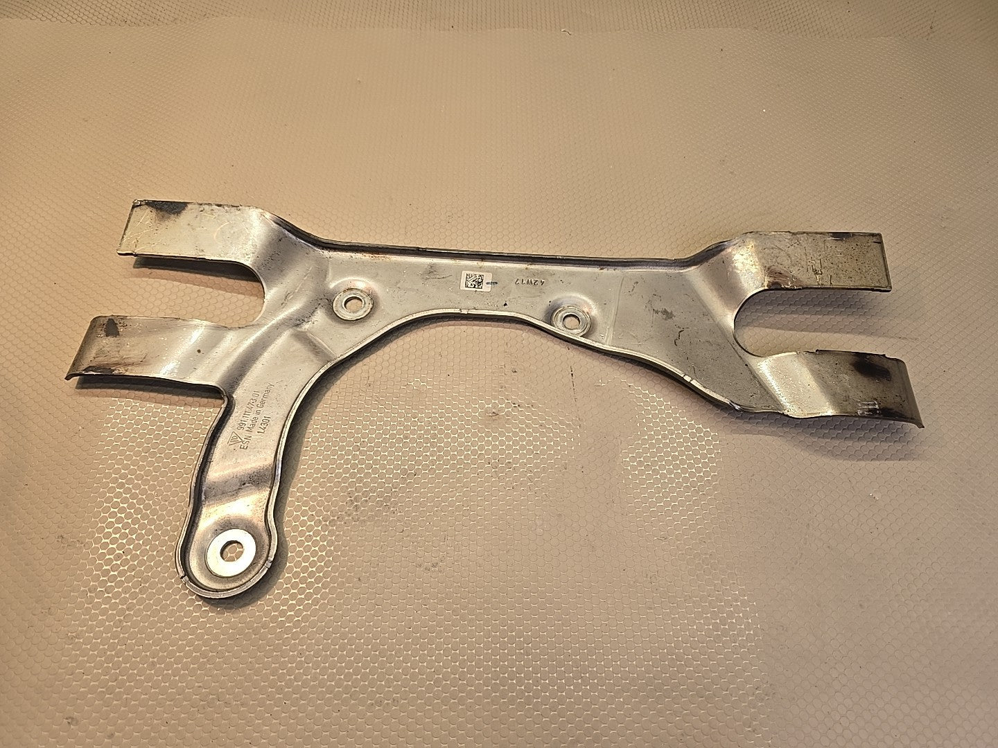 Porsche 911 OEM 991.2 Exhaust Holder 9P1.251.225.A 9P1251225A 911.111.473.01