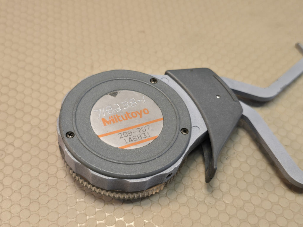 Mitutoyo 209-707 Internal Dial Caliper Gage, 2.4-3.2" Range, .0005" Graduation