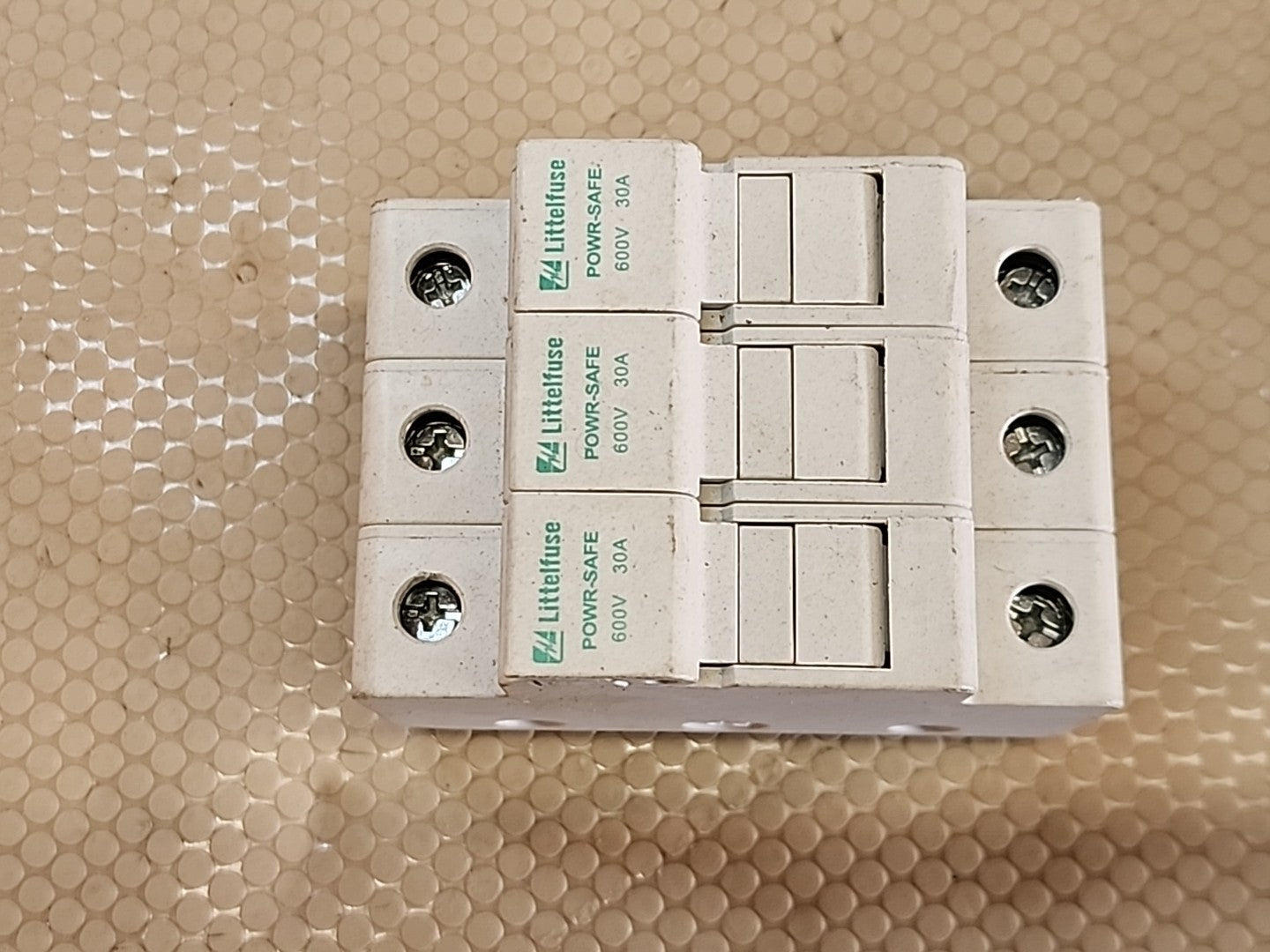 Littelfuse LPSC CH- CC Class Fuse Holder 600V 30A 3 Pole 