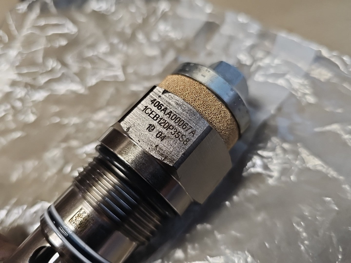 Danfoss / Eaton Integrated Hydraulics 1CEB120P35S8