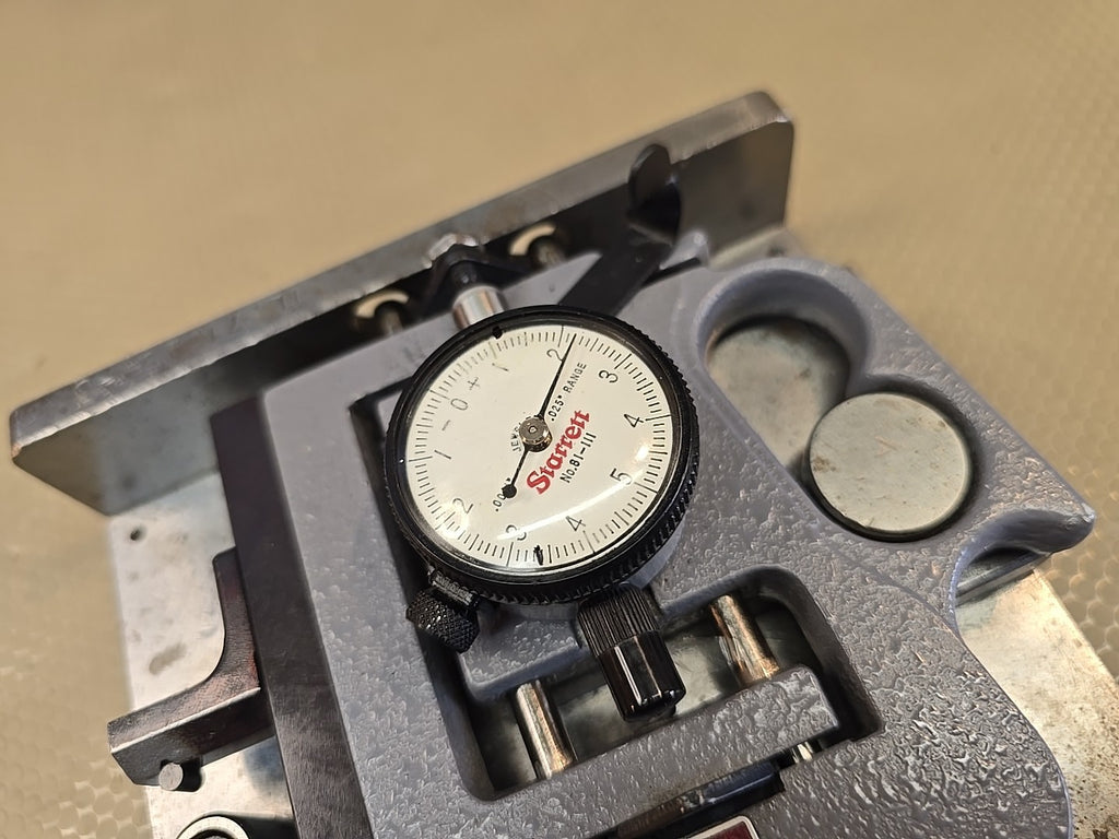 Standard Gage Versa-Dial with Starrett no. 81-111 Dial Indicator 