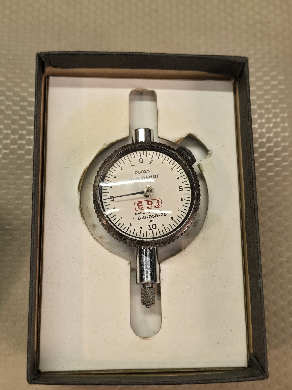 CDI Chicago 1-B10-.050-25 Dial Indicator .050" Range .00025" Graduations USA