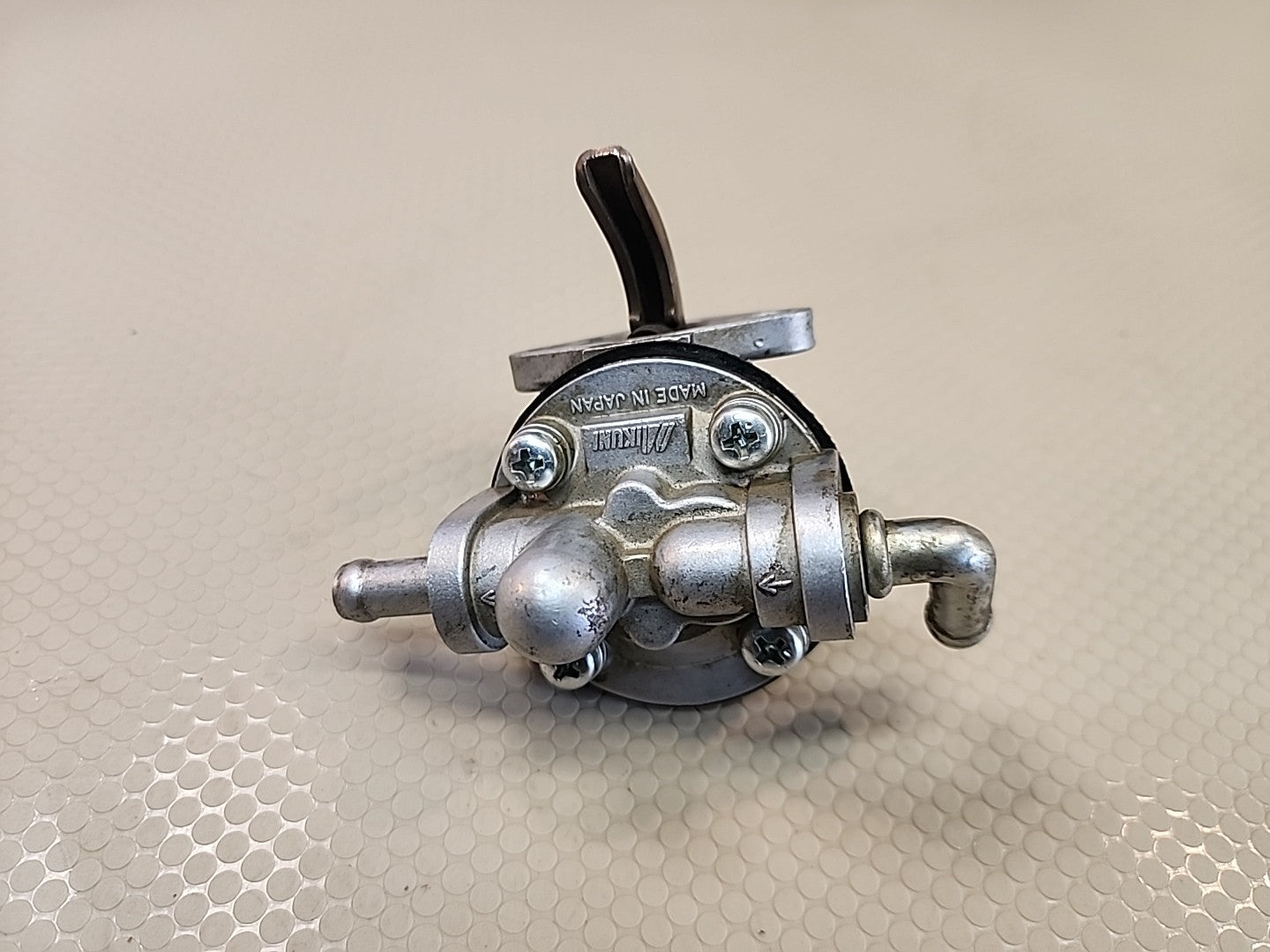 OEM Fuel Pump 16604-52032 For Kubota D1101 Z482 V2203 V2003 V1903 V2403 V1502
