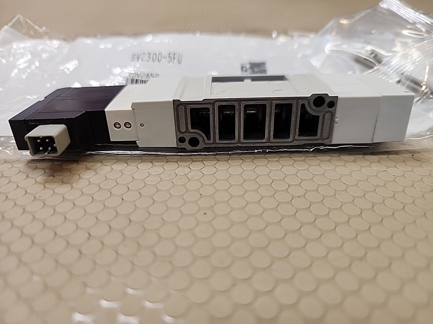 SMC SV2300-5FU / SV23005FU (BRAND NEW)