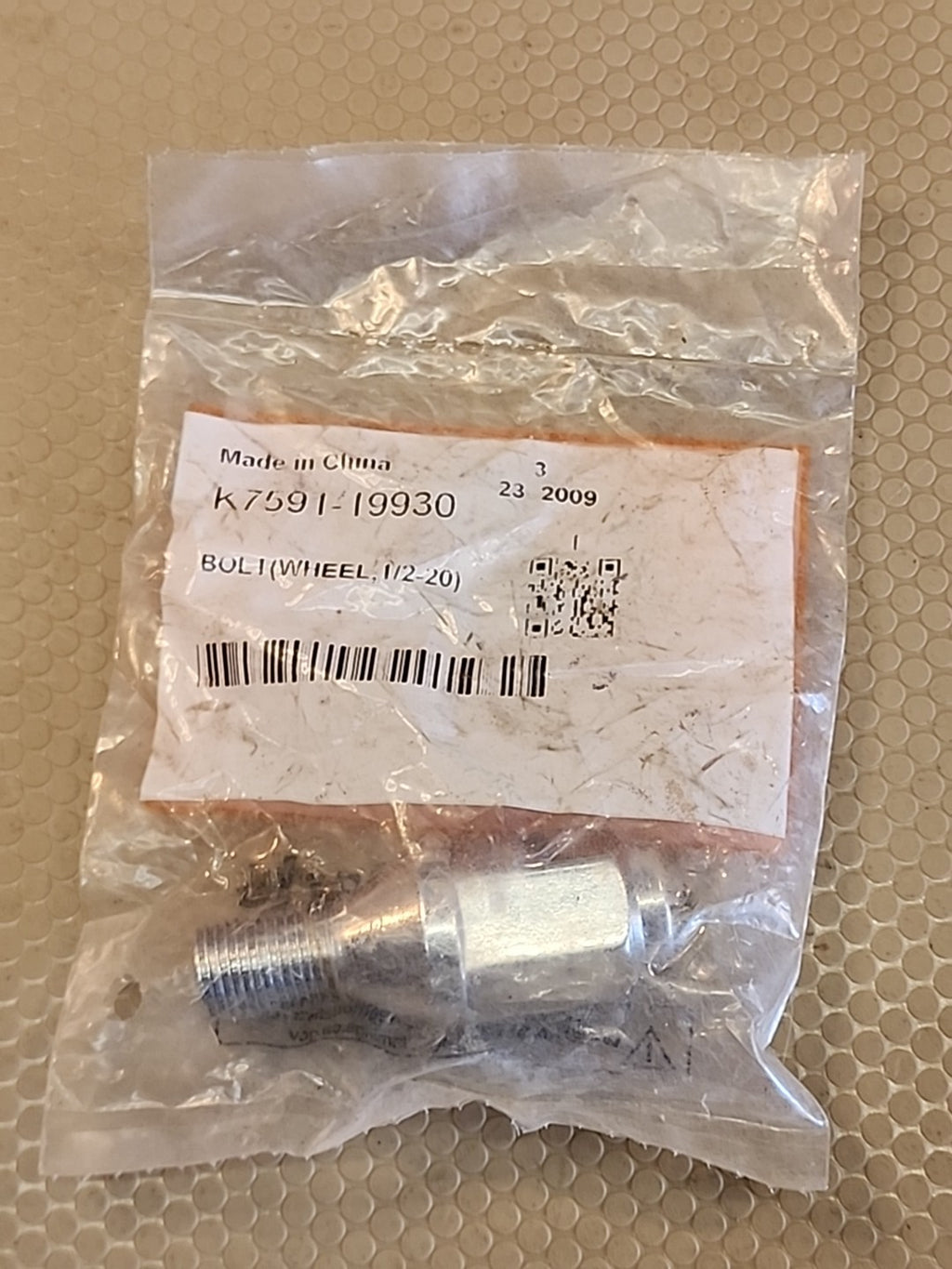 Kubota K7591-19930 Wheel Bolt 1/2-20 Genuine OEM Tractor Part New