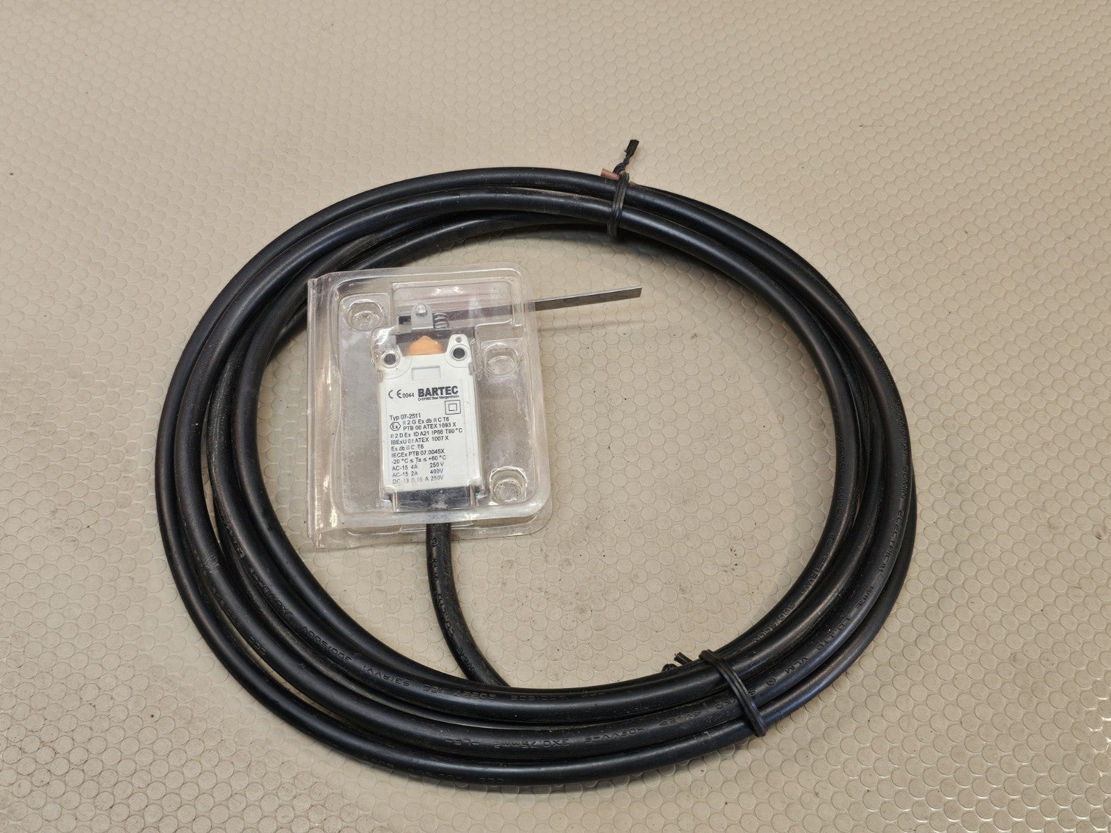 New without Box BARTEC MARINE 07-2511-1330/63 Limit Switch