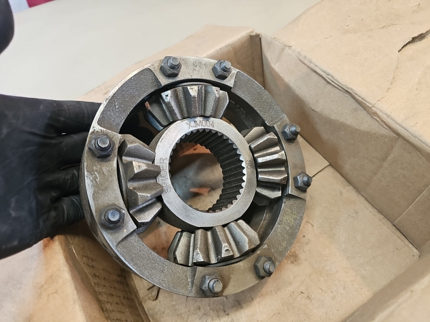 Genuine OEM 213608 New Eaton Dana Spicer DIFF ASSY $450 MSRP