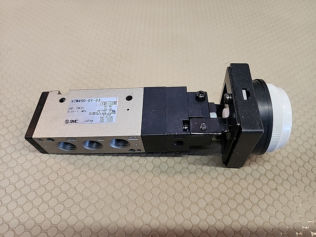 1PCS NEW for SMC VZM450-01-33 solenoid valve  