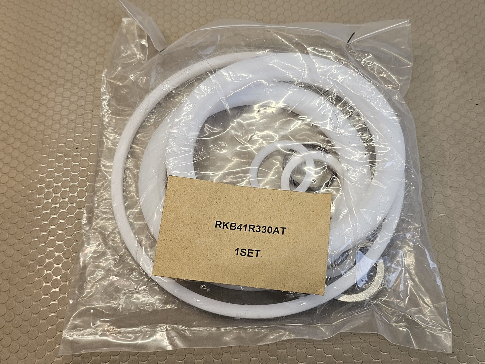 NEW SEALED- RKB41R330AT Repair Kit 3” B41-R3 Series TFM1600 Seats/Teflon Seal