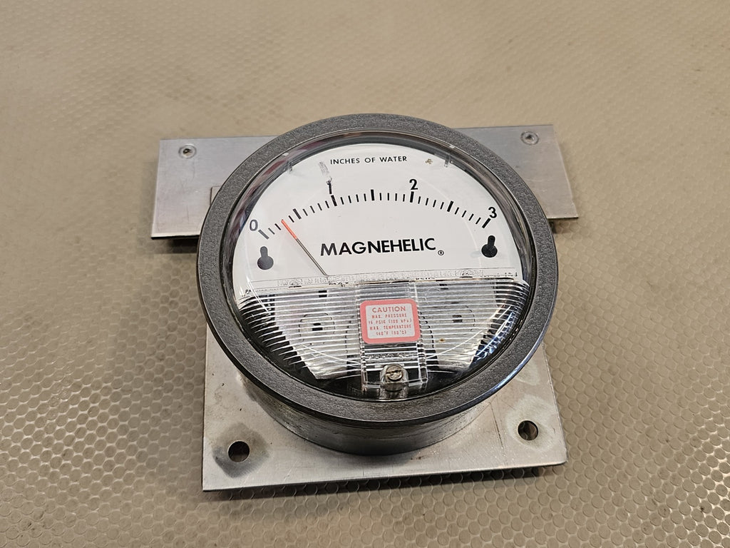 Dwyer 2003 Magnehelic Differential Pressure Gauge