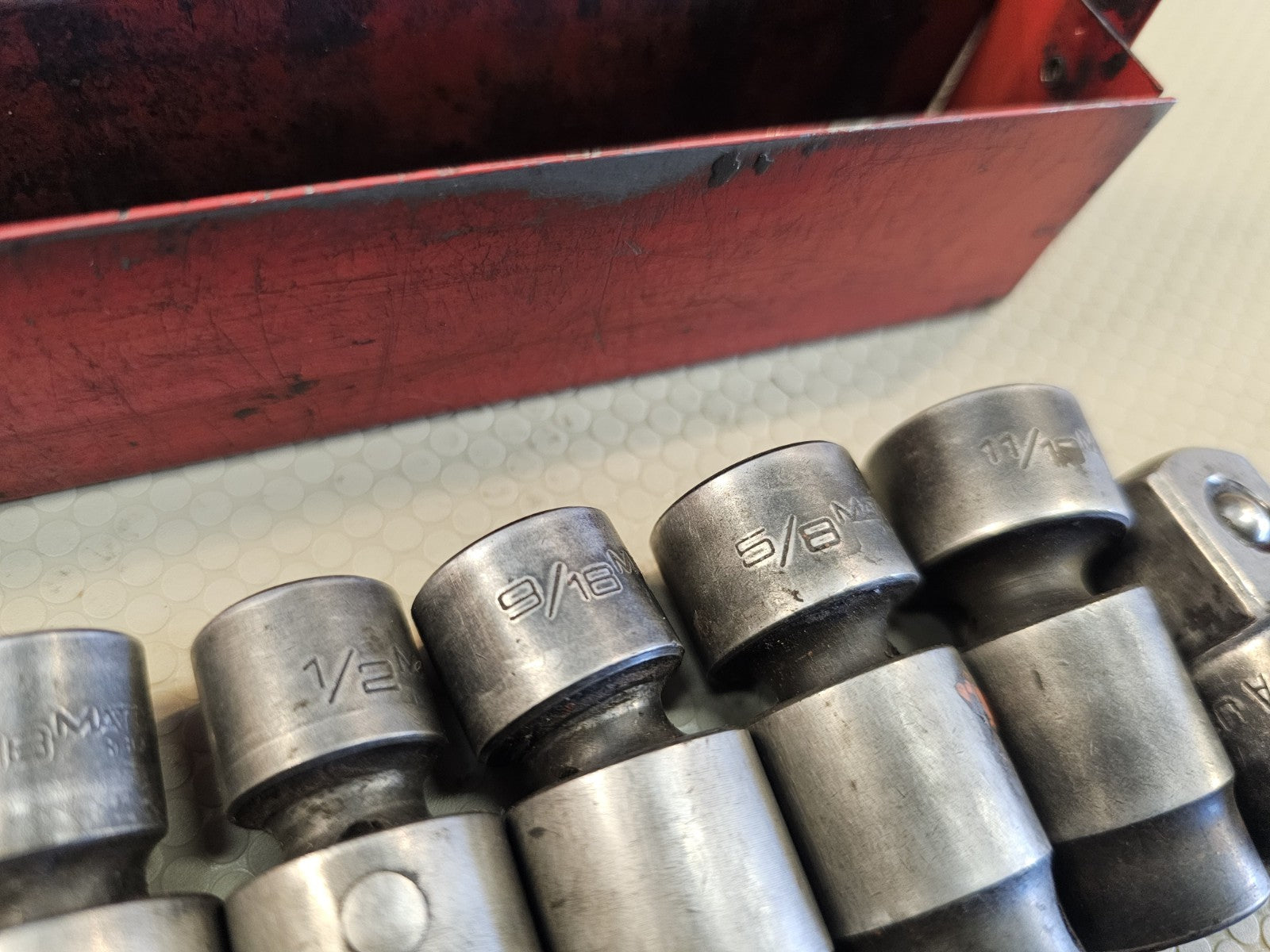 Matco Tools 6 of 7pc 3/8" drive Impact Swivel Socket Set 3/8 - 11/16 SAE 