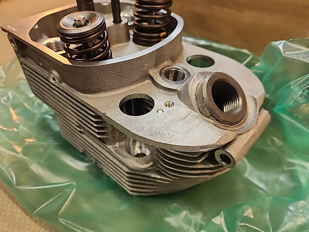 Deutz OEM 04232889 New Cylinder Head Fits 912 Diesel Engine