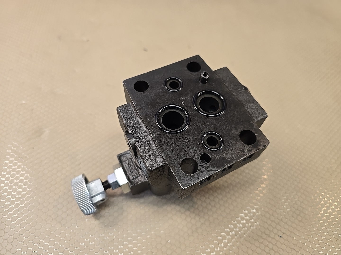 Denison S26 34709 0 Hydraulic Pressure Relief Valve