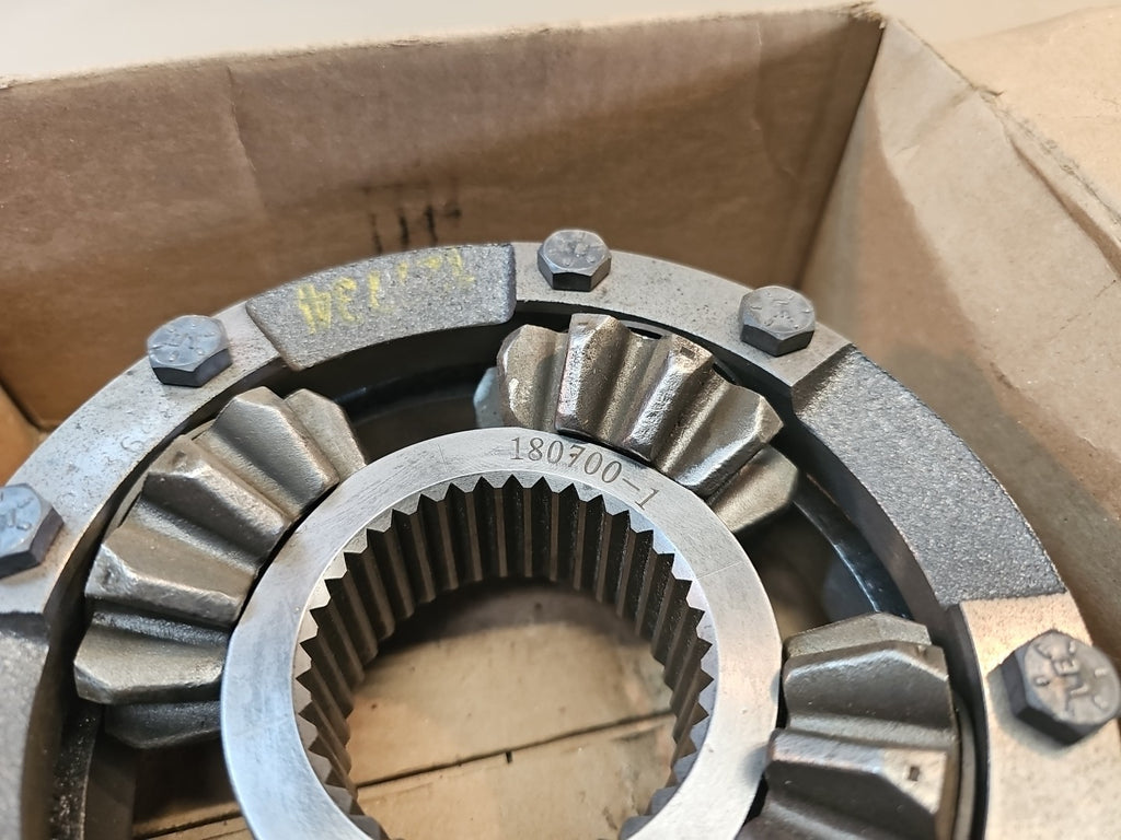 Genuine OEM 213608 New Eaton Dana Spicer DIFF ASSY $450 MSRP