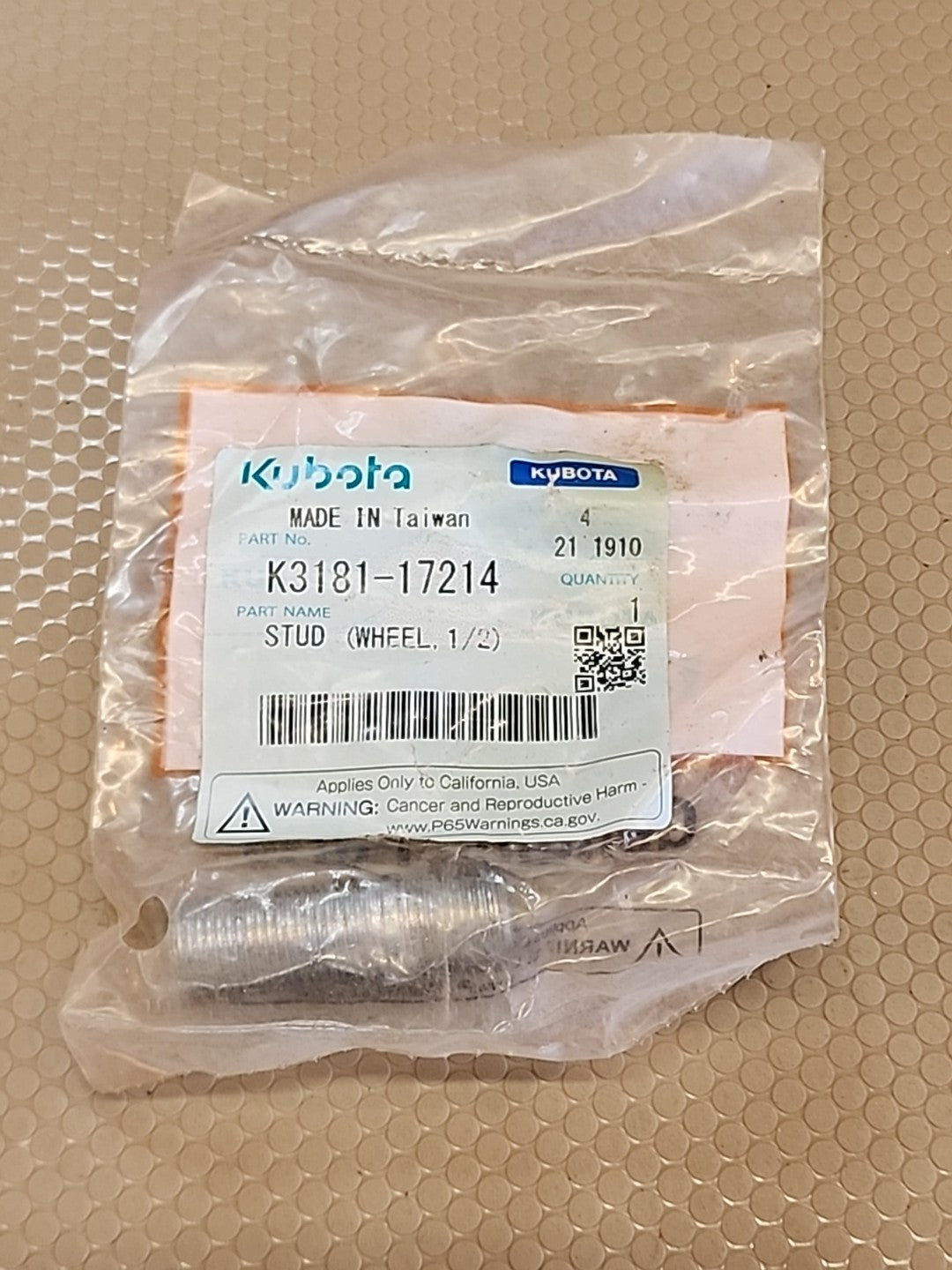 KUBOTA WHEEL STUD K3181-17214 OEM