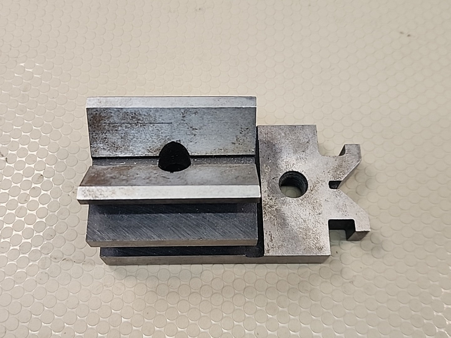 SPI 91-290-7  FISHTAIL V-BLOCK