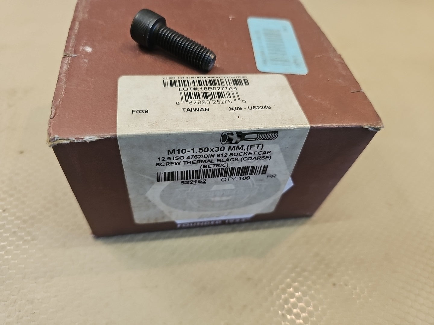 100ct) Brighton Best M10-1.5x30mm Socket Head Cap Screw, Grade 12.9, Alloy Steel