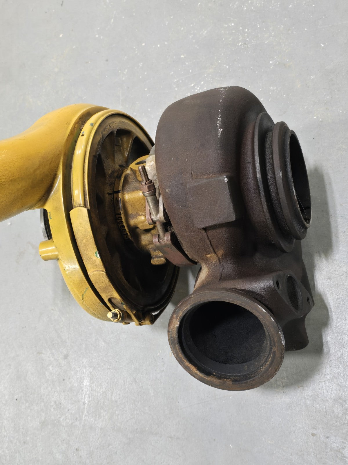 GENUINE OEM JOHN DEERE RE547970 TURBO CHARGER HARVESTER COMBINE EXCAVATOR LOADER
