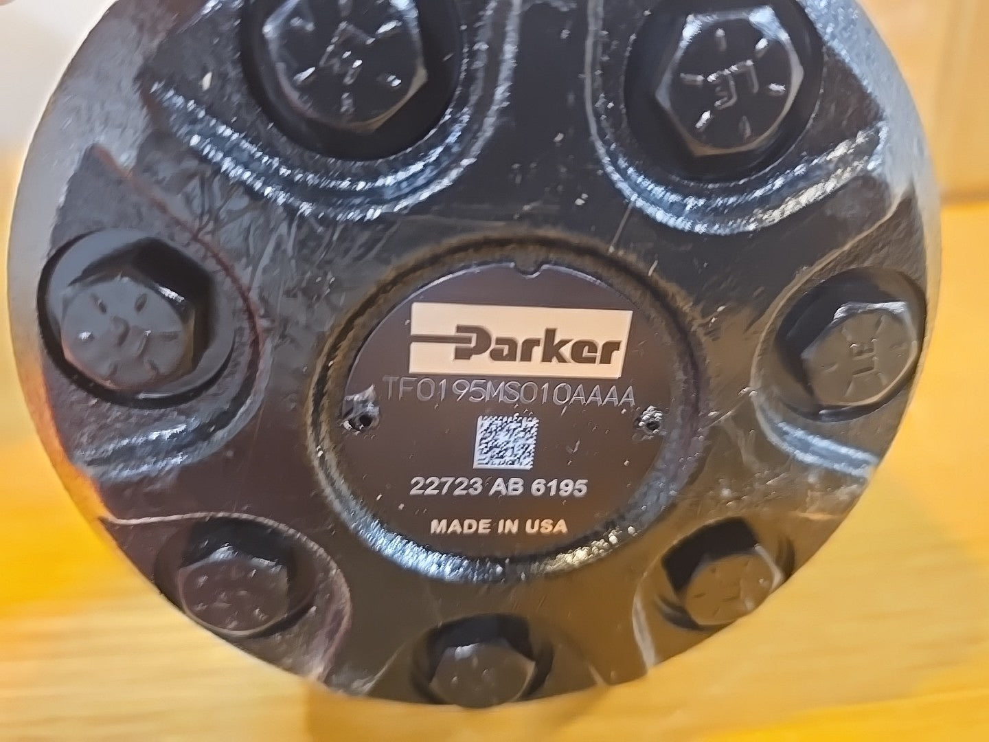 Parker Hydraulic Motor #TD0195MS010 AAAA Hyd Ger 12 Splined NEW In Box
