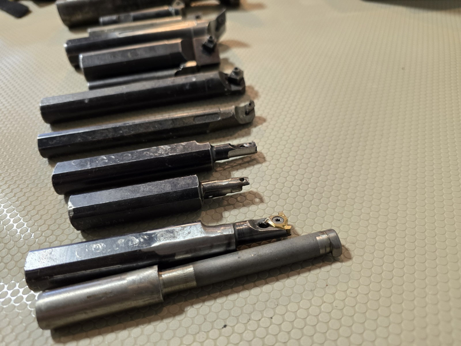 LOT OF BORING BARS END MILLS Cutters Shanks with Carbide Inserts 