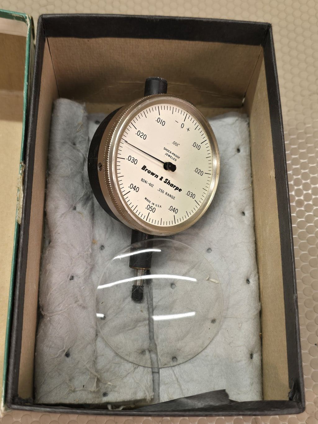 Brown & Sharpe 8241-612 Dial Indicator .001" Grad .250" Range Shock-Proof