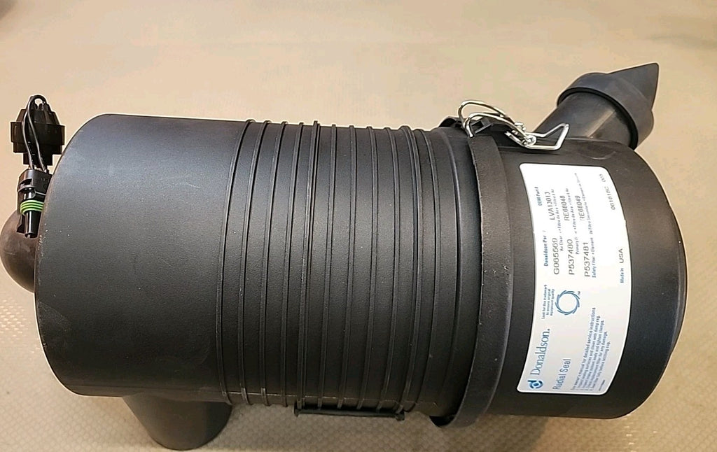 Donaldson John Deere  Air Filter Assembly LV13013 