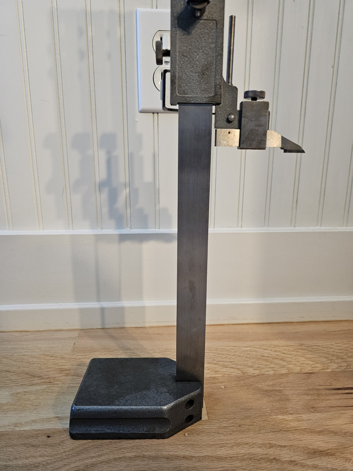 KANON STAINLESS 12" HEIGHT GAUGE 1/1000" 1/50MM Iron Base & Magnification 