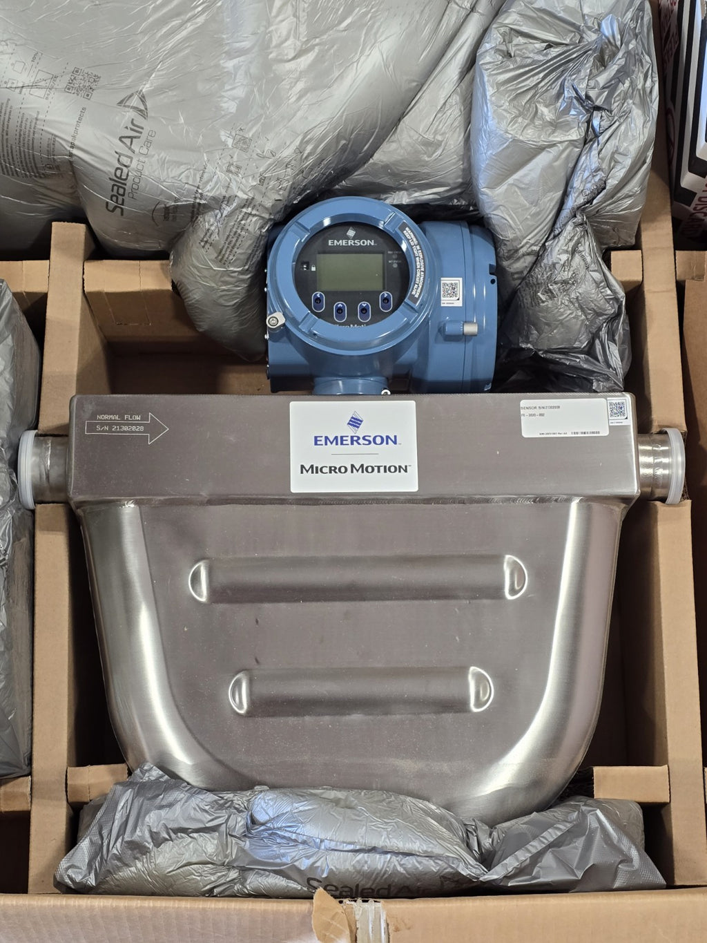 ​Emerson Micro Motion Elite H200 Coriolis Flow Meter w/ 5700 Transmitter 2" 2023