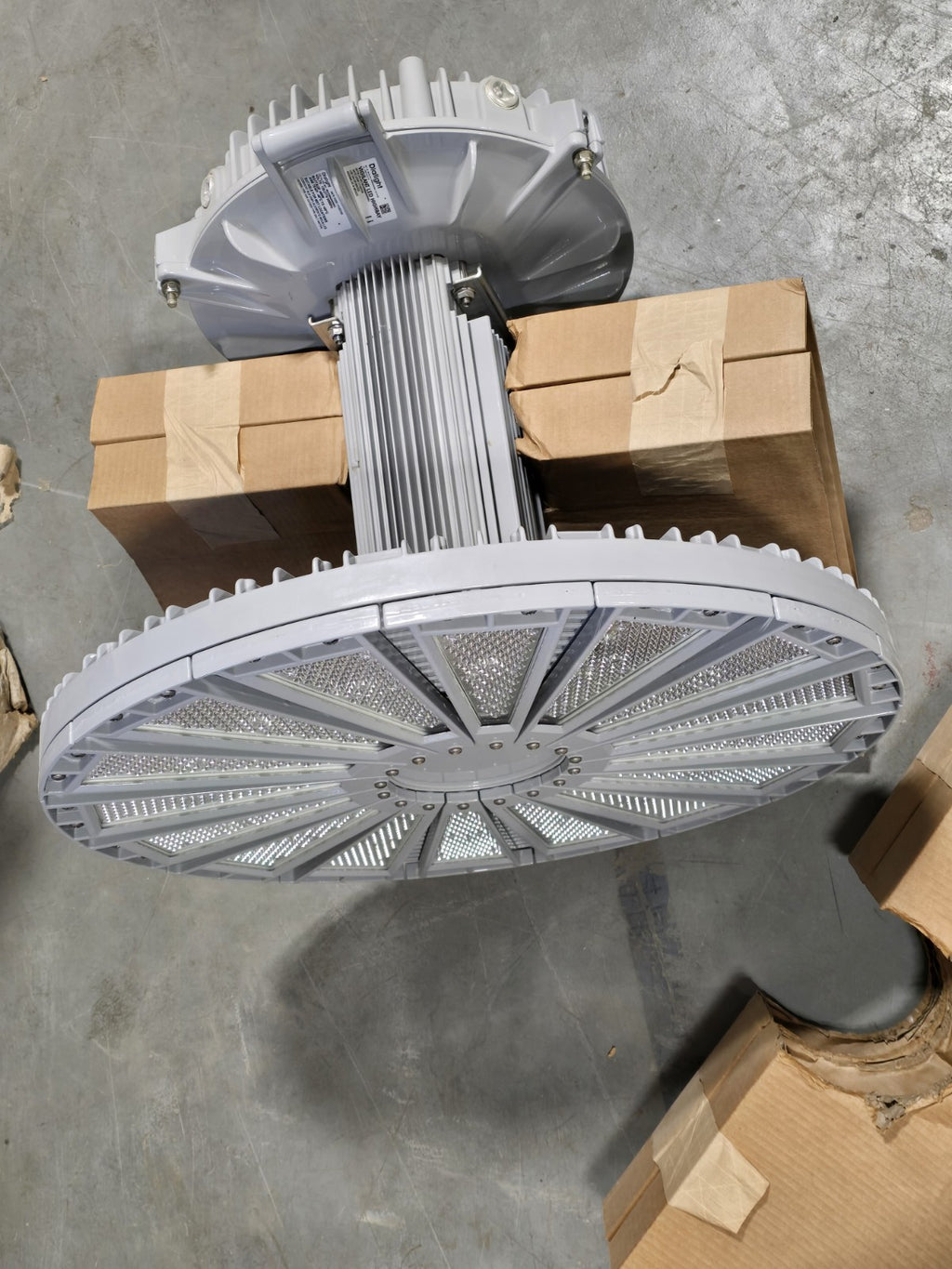 Dialight Vigilant LED High Bay High Output Light 480 Watts 120-277 VAC 55k Lumen