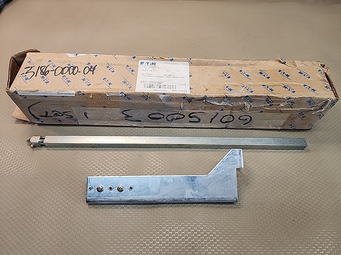 Eaton Series C Rotary Handle Mechanism 15" Shaft & Brace – Style 4217637806 OEM