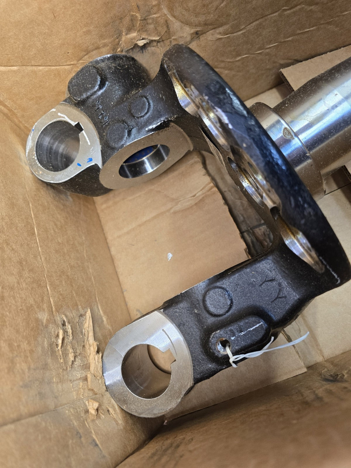 NEW! ROCKWELL MERITOR A3111L4588 OEM GENUINE STEERING KNUCKLE SPINDLE FRONT AXLE
