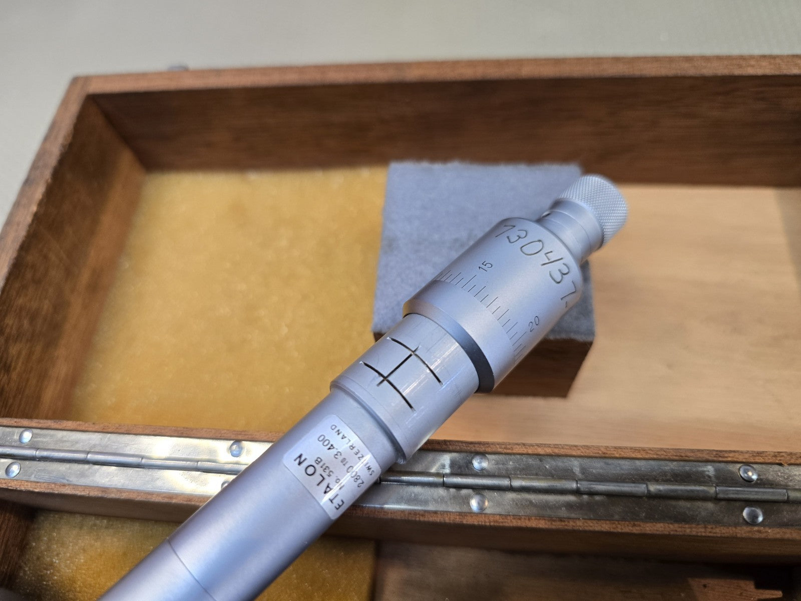 Etalon 31 531B 2.800" - 3.400" Inside Bore Micrometer Gauge w/Wooden Case