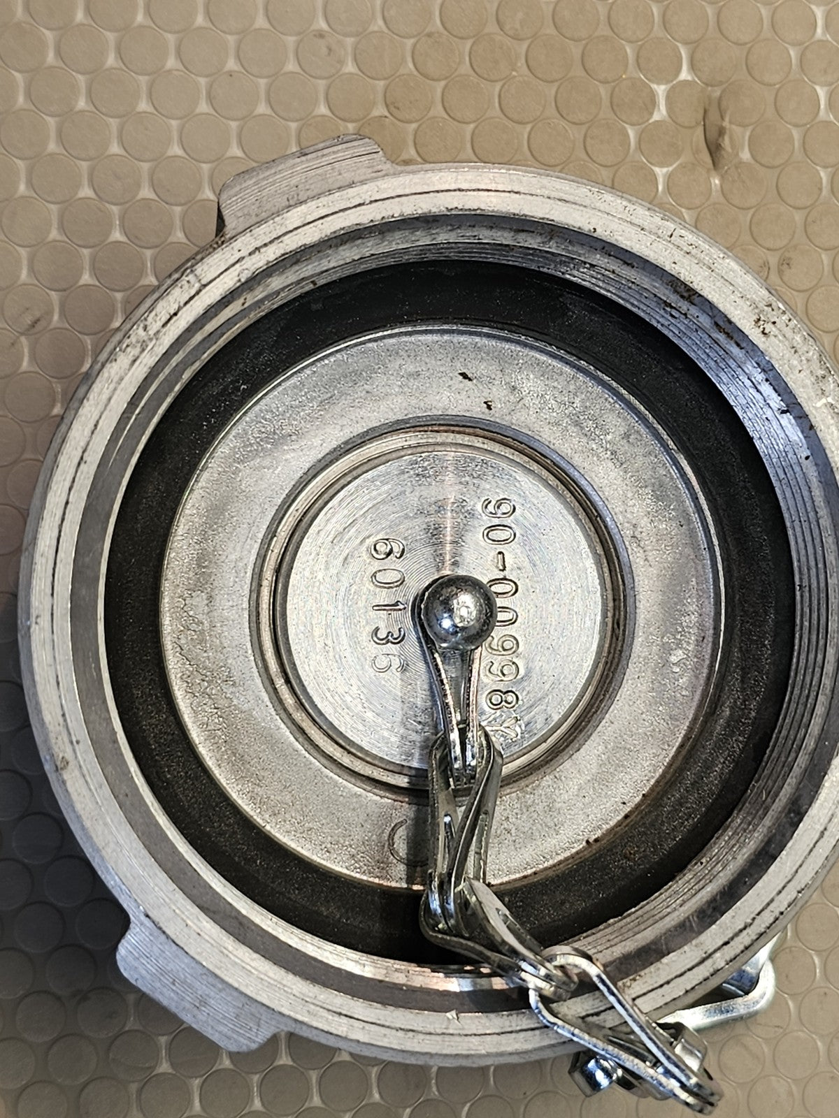 Temco 90-00998 Diesel Fuel Cap Aluminum Non-Locking 2.0-11.5 NPSH