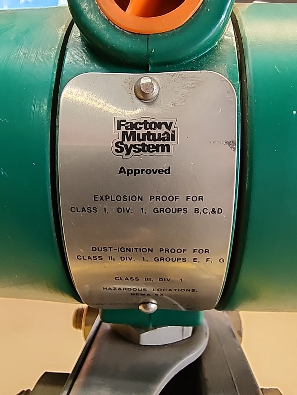 Fisher Controls 1LLT4E22A0 Transmitter 275 PSI 45 VDC 1151-LLT4E22A0M1
