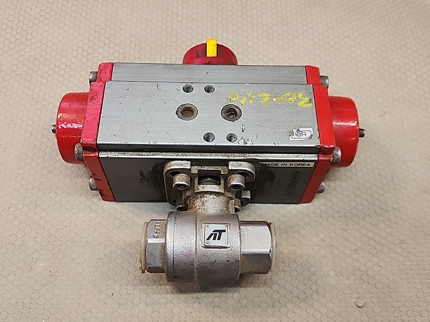 Triac 22TX050TR1SXX/TR20SR Actuator Mounted to 1/2" 316SST Ball Valve RTFE Seat