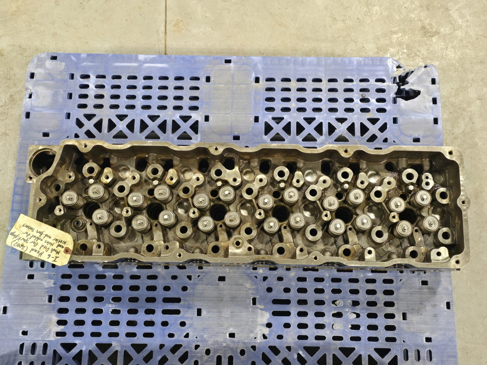 REMANUFACTURED / MOD 1891092C91 International DT466 Cylinder Head  (10341548)