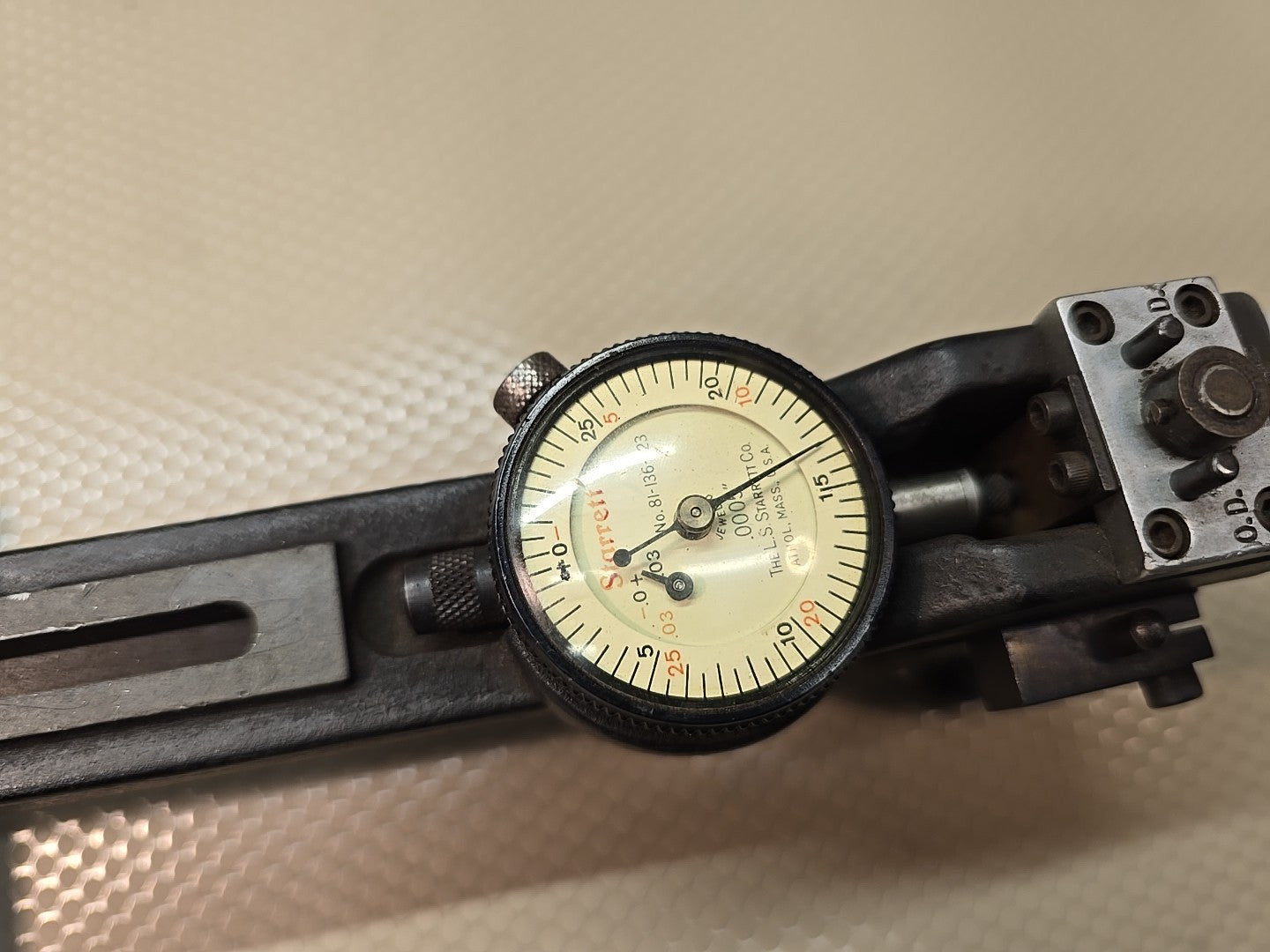 Starrett 1102 1-12" .0005" Shallow Indicator Diameter Gages 