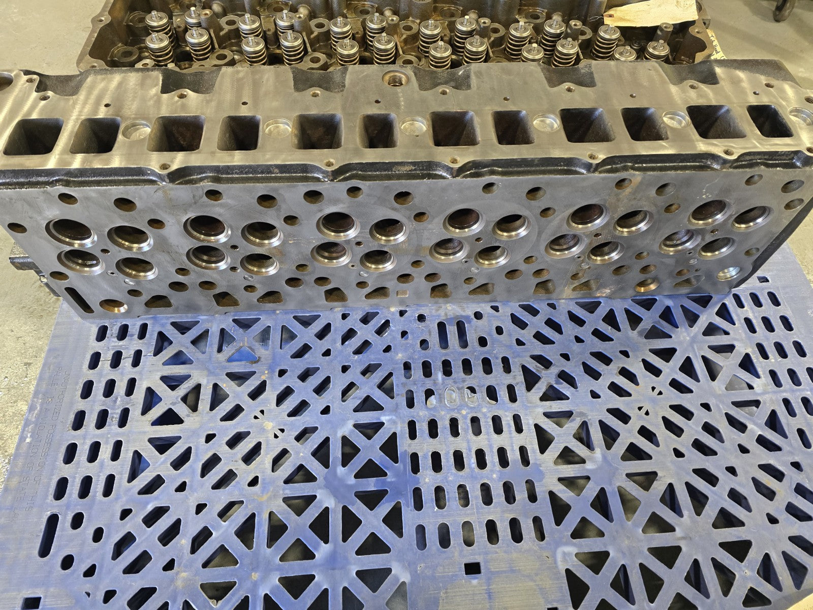 Genuine International DT466 Cylinder Head 1891092C91 *Professional Reman*