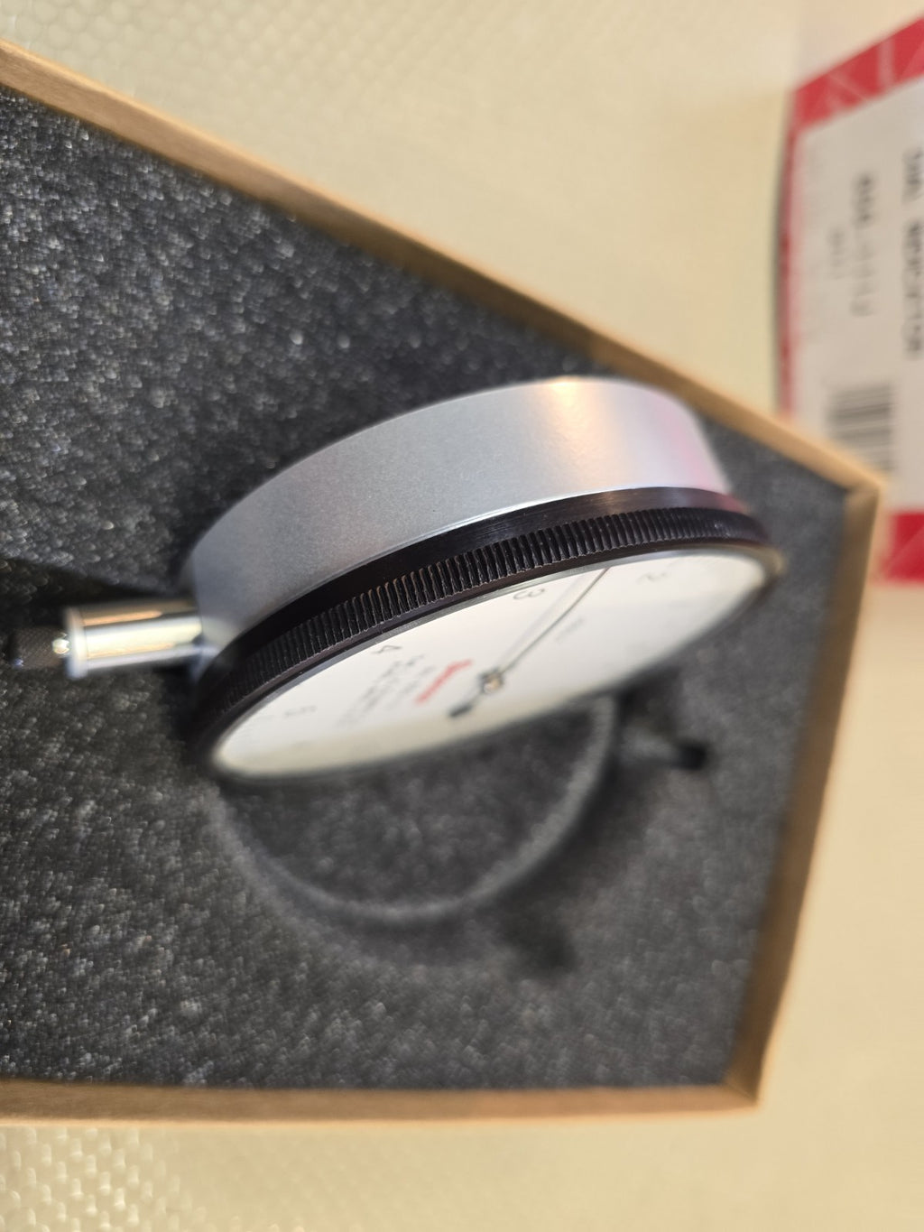 NEW Starrett 656-111J Dial Indicator 0-.025" Range, 0-5-0 Balanced Dial IN STOCK